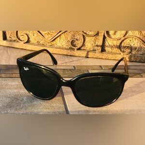 Vintage 1980s Bausch & Lomb Ray Ban Cats Sunglasses France